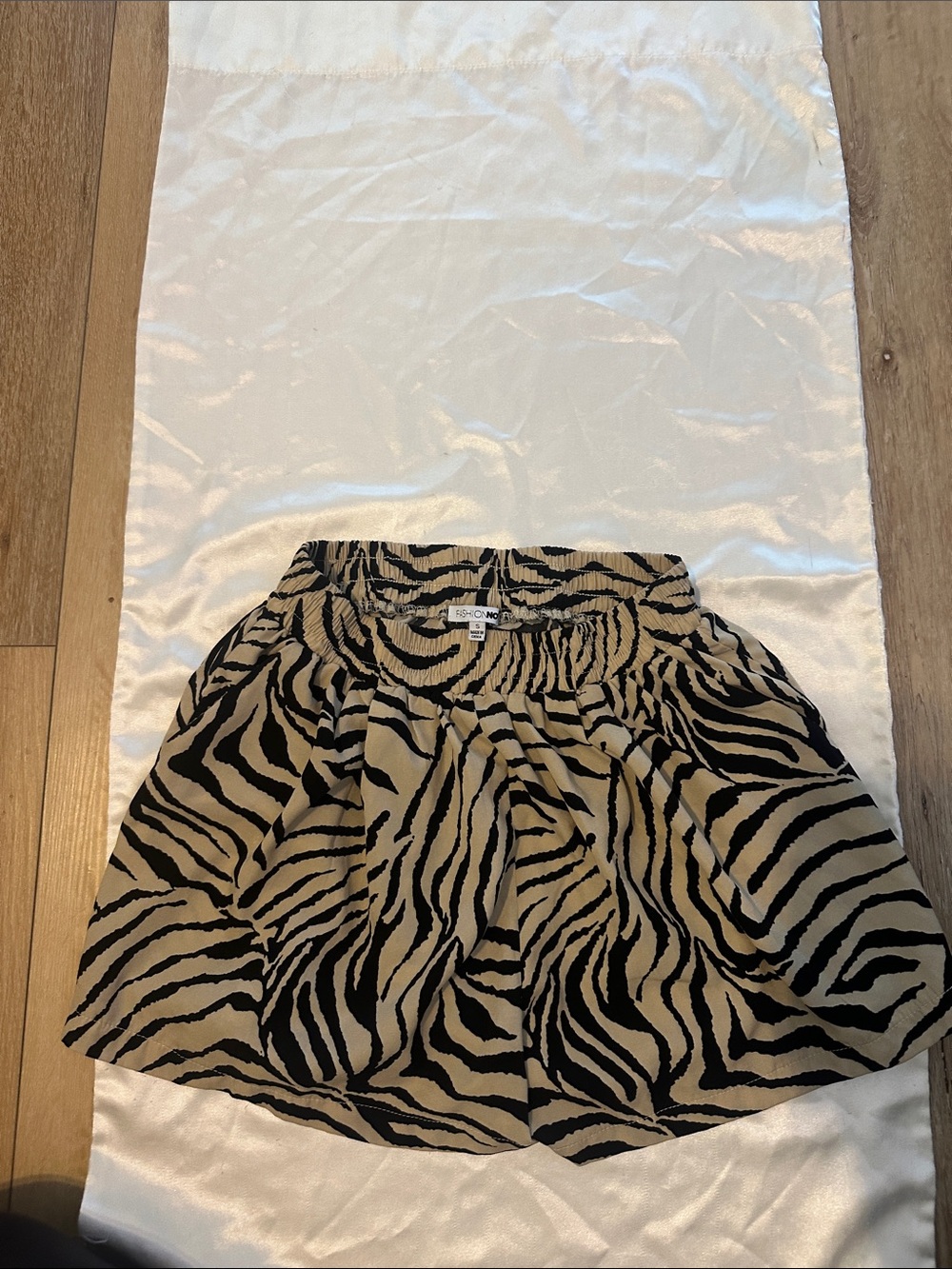 Fashion Nova Beige and Black Zebra-Print High Waist Shorts with pockets!